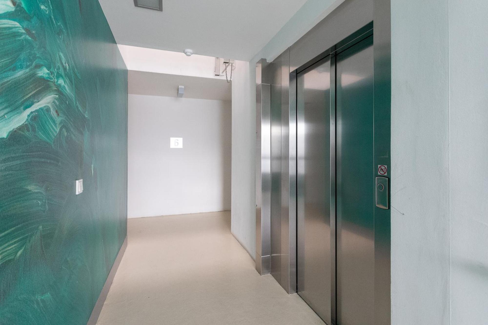 Private Room With Ac- Microwave, Personal Fridge & Metro Access - 7 Min To Center Bécs Kültér fotó